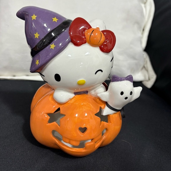 Blue Sky Other - Hello kitty Blue Sky Orange Ceramic Halloween Figurine